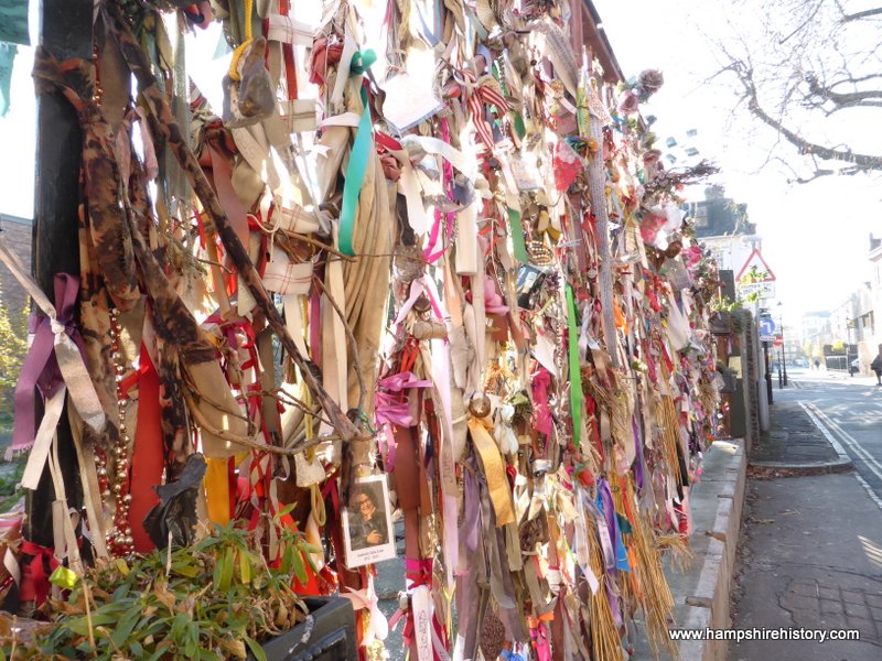 Crossbones graveyard